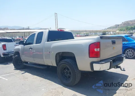 2007 Chevrolet Silverado 1500 Work Truck z USA, uszkodzony, nr VIN 1GCEC19C07Z548618